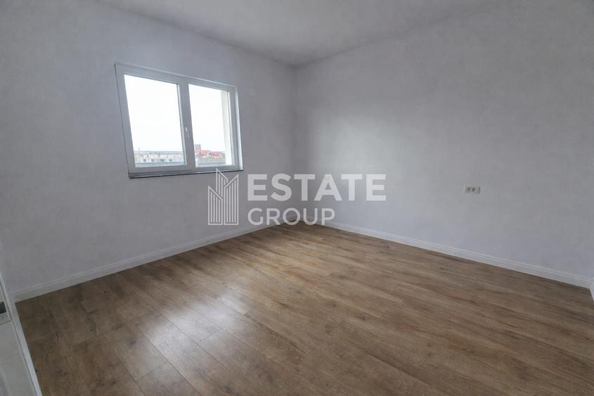 Duplex cu 5 camere despartit prin garaj in Giarmata - 4