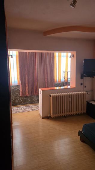 Inchiriez apartament 2 camera. - 1