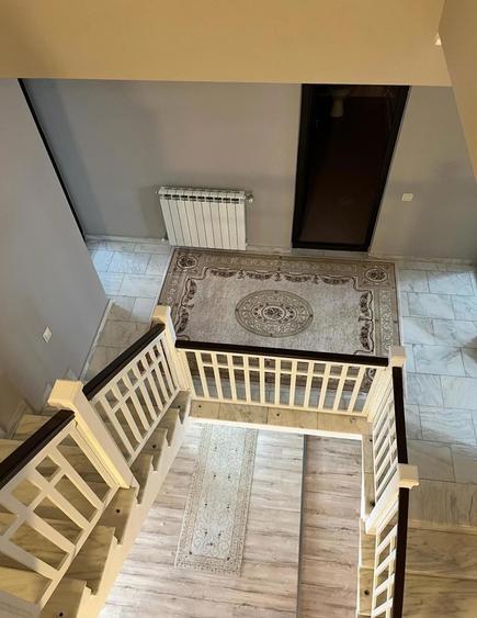 Vila de inchiriat cu 5 camere, zona Km 5 - 8