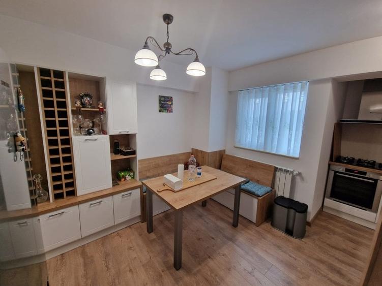 Ultracentral zona A, vedere Univ. si Prefectura, complet renovat si mobilat - 11