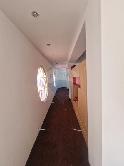 Spațiu generos in Piatra Neamt - perfect pentru afacerea ta - 6