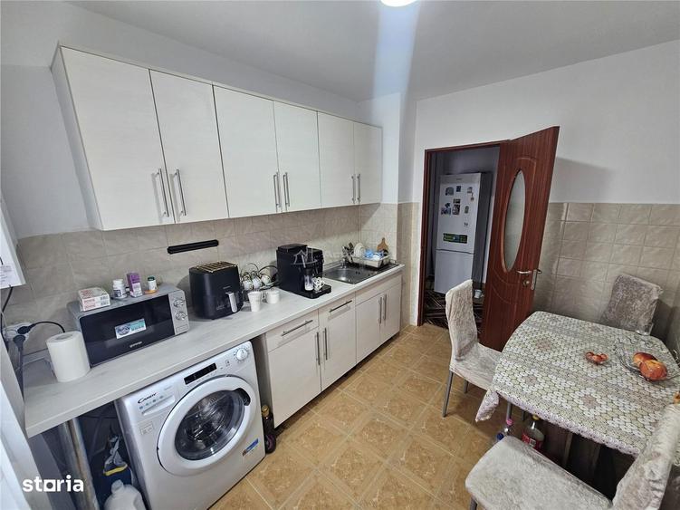 Resita, 3 Cam. Cf. 1, Mobilat+Utilat, Et. 1, Bulevard, Micro 3 - 5