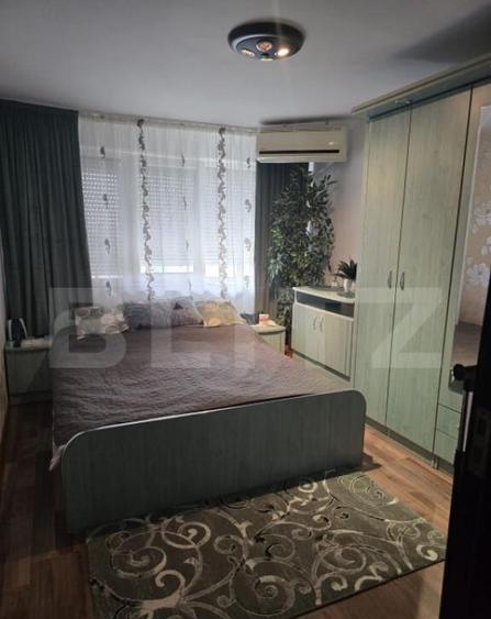 Apartament de vanzare, cu 3 camere, 81.,6 mp, zona Closca - 4