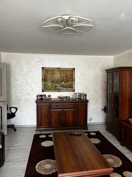 Vand apartament 3 camere zona centrala - 2