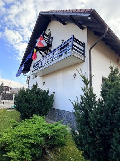 Vila / Pensiune de vanzare in Tohanu Nou – la doar 4 km de Castelul Bran - 1