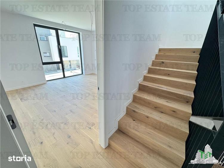 Vila de vanzare in Pipera, Nordul Bucurestiului | Curte privata, teras - 16