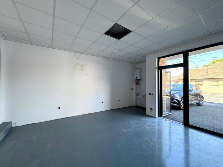 Spatiu comercial cu vitrina, 60 mp, finisat, zona Podului IRA - 1