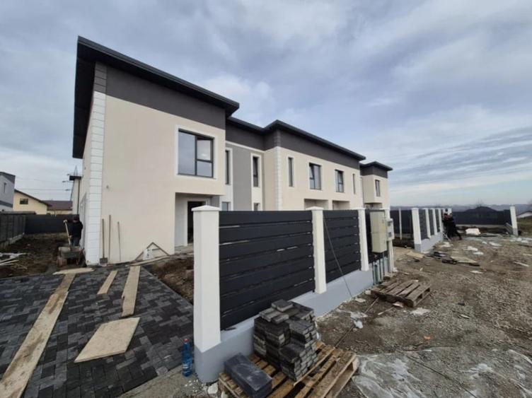 CASA P+1 INSIRUITA VALEA LUPULUI - 1