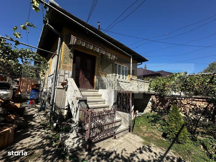 Casa pe plan parter, cu teren aferent de 6500mp, situata in Stanesti - 2