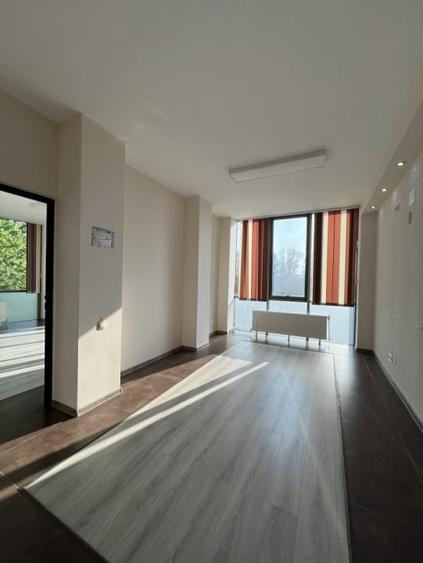 Spatiu comercial\birouri in cladire noua - 5
