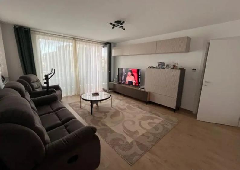 Apartament 3 camere, decomandat - zona Tractorul - 9