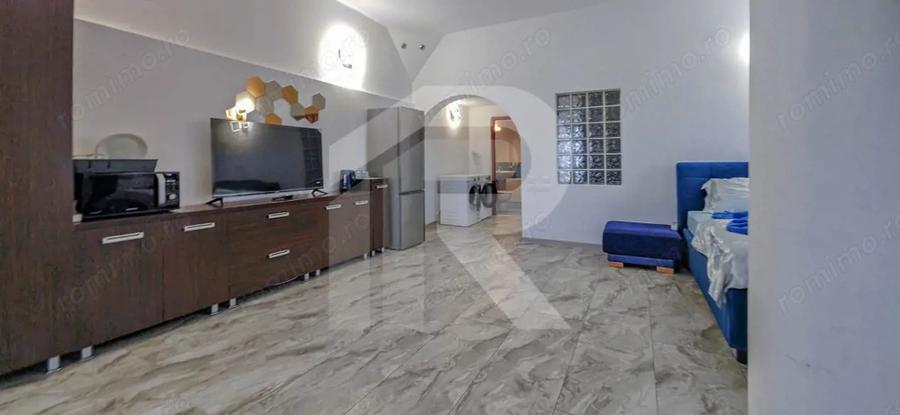 Casa 5 camere renovata 2025, curte+parcare - 11