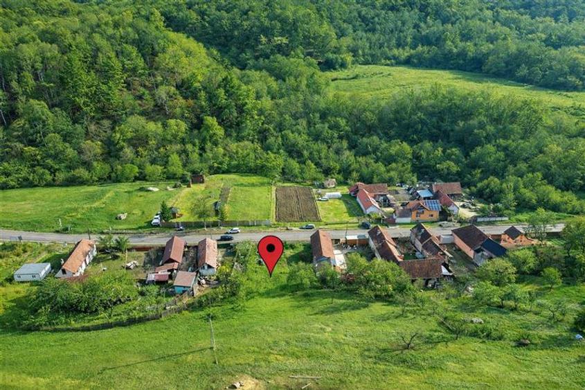 FILM! Teren intravilan pe 1.249 mp, Araci, Valcele, Covasna - 1