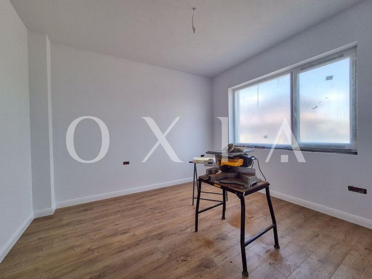 AX1030 Mosnita Noua, 1/2 Duplex Despartit Prin Camera Tehnica - 15