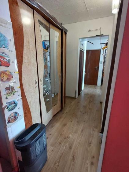 Apartament cu 3 camere decomandat în Vasile Alecsandri