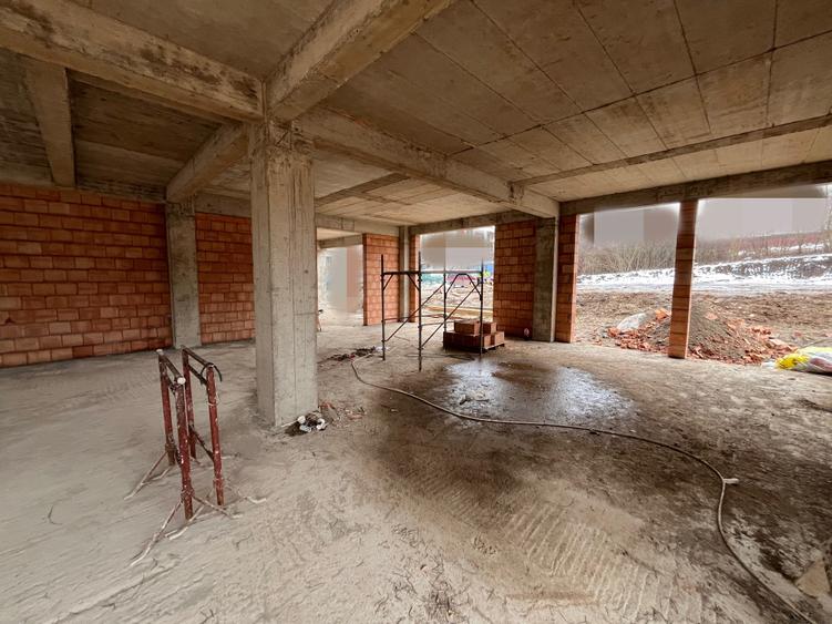 Spatiu comercial 180 mp alimentatie publica cu terasa 150 mp Europa - 2