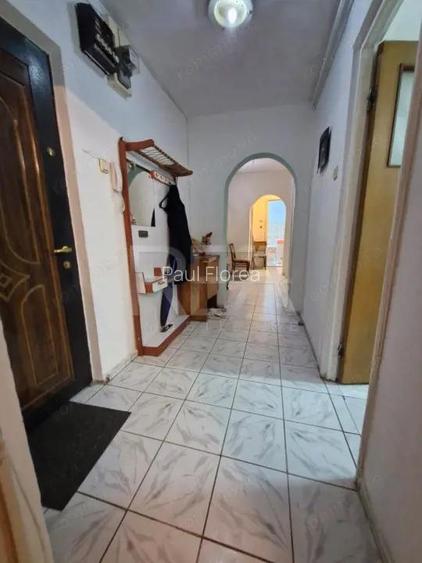 Apartament cu 3 camere la 8 minute de metroul 1 Decembrie 1918