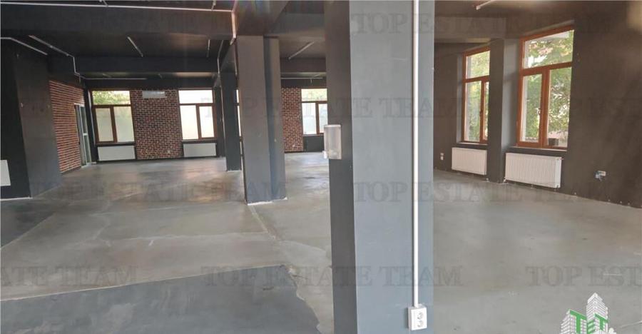 Spatiu comercial, stradal, parter de bloc si demisol, 800mp - 4