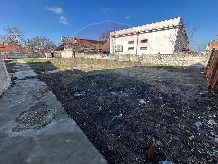 TEREN ULTRACENTRAL IN SALONTA - 3