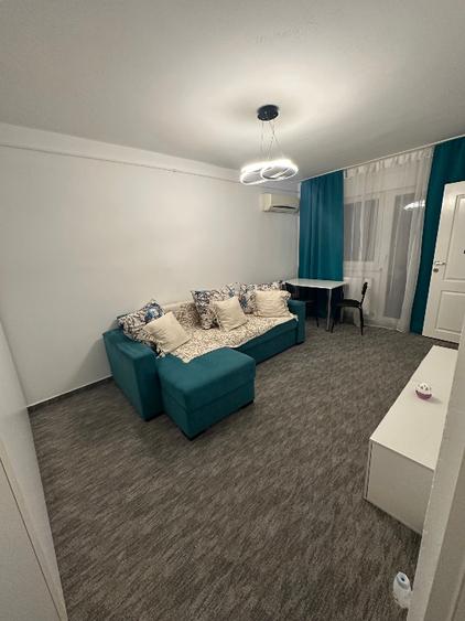 Vand garsoniera micalaca proprietar  - 1