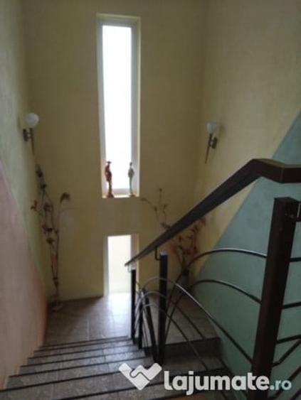 Proprietate cu 2 cladiri in Chisineu Cris - ID : RH-41243-property - 12