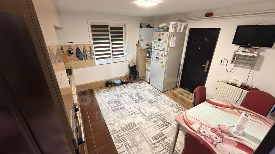 Casă cu 4 camere cu Teren 484 Mp în Popoveni