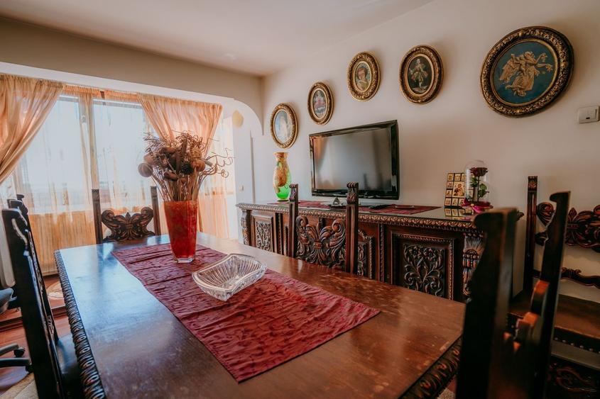 Constanta central 4 camere decomandate 2 bai 2 balcoane et 1 - 1