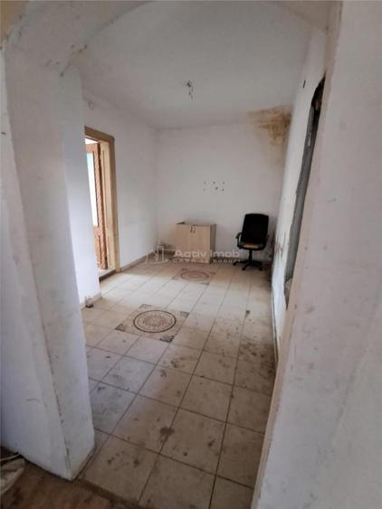Apartament cu 2 camere nedecomandat în Muncitoresc