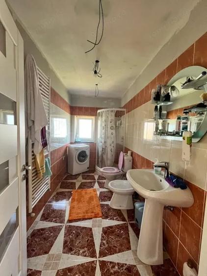 Casă cu 3 camere cu Teren 1000 Mp în Clit