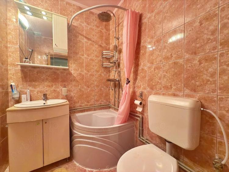 Apartament cu 4 camere decomandat în Vladimirescu