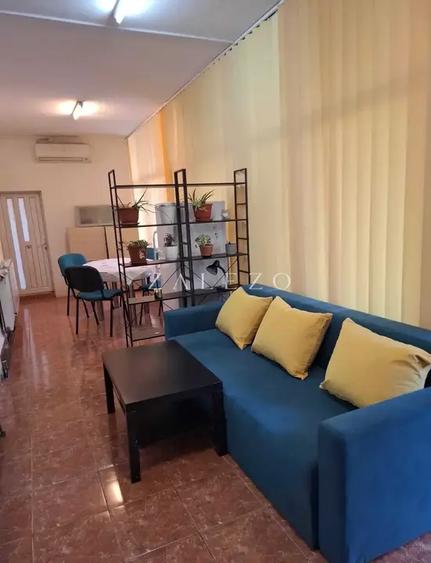 Apartament cu 2 camere semidecomandat, mobilat în Complex Studențesc