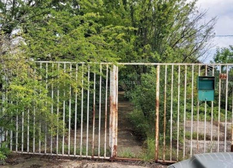 Teren Construcții intravilan de 2350 mp, în Izvorani