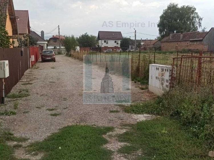 Teren Construcții intravilan de 800 mp, în Prejmer