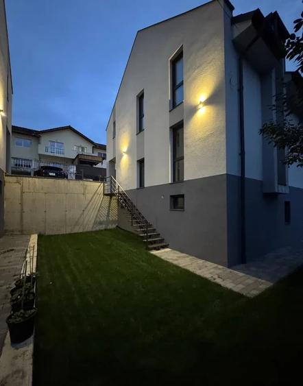 Casă individuală cu 5 camere cu Canalizare în Florești