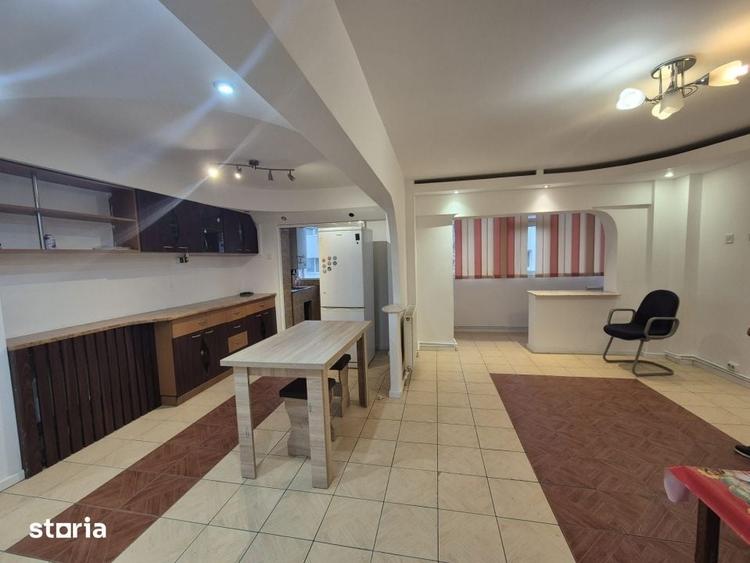 Apartament cu 3 camere în Mărășești