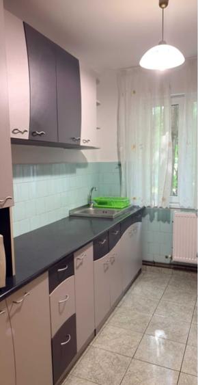 Apartament cu 2 camere semidecomandat, mobilat în Tătărași