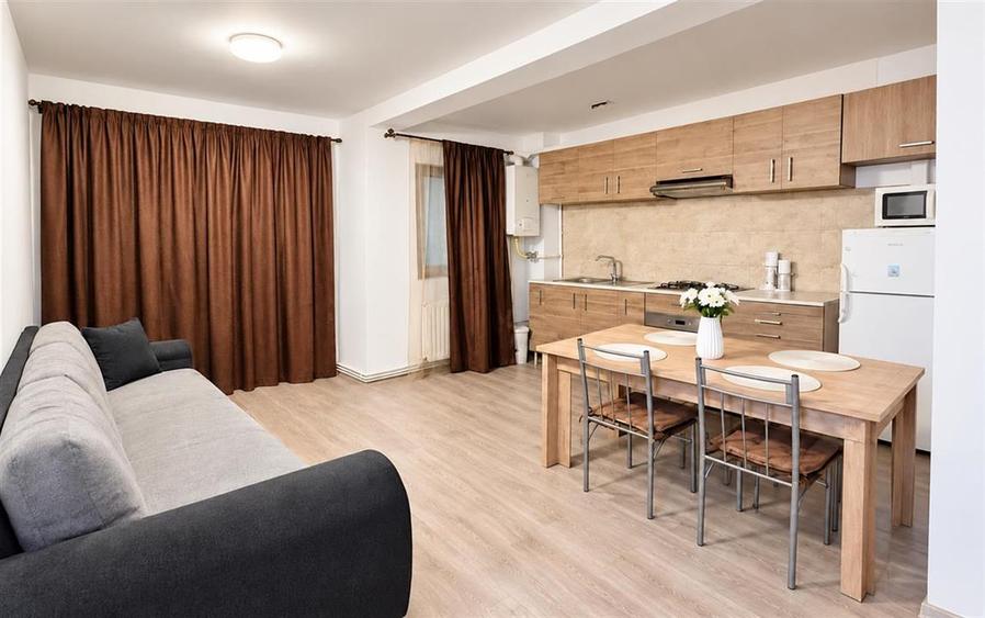 Apartament 3 camere cu balcon in Selimbar - 1