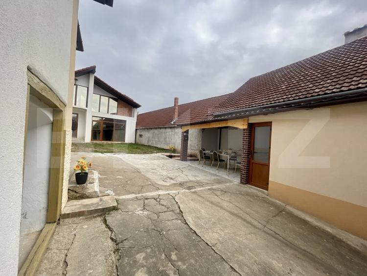 Casă individuală cu 4 camere cu Canalizare în Sebeș