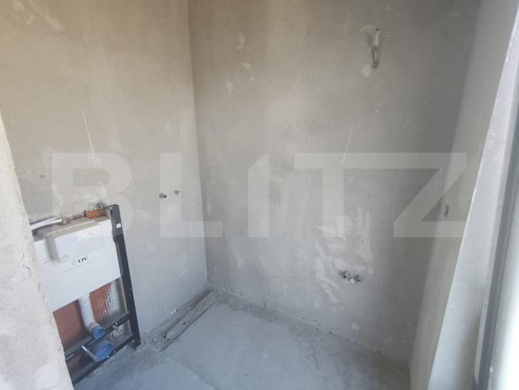 Casă individuală cu 4 camere cu Canalizare în Sântandrei