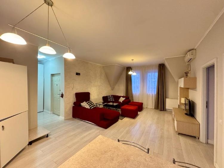Apartament cu 3 camere semidecomandat, mobilat în Andrei Mureșanu