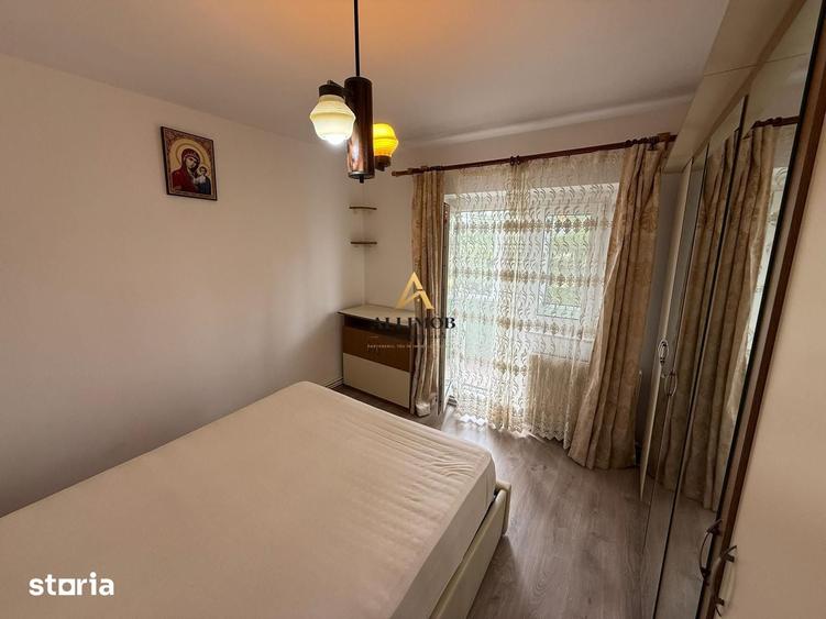 Apartament cu 3 camere în Peneș Curcanul
