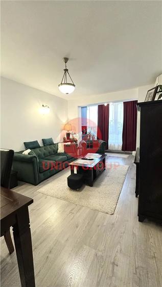 Apartament cu 3 camere decomandat în Km 4