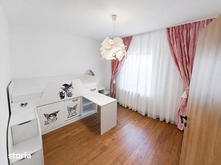 Casă cu 4 camere semidecomandat cu Teren 500 Mp în Central