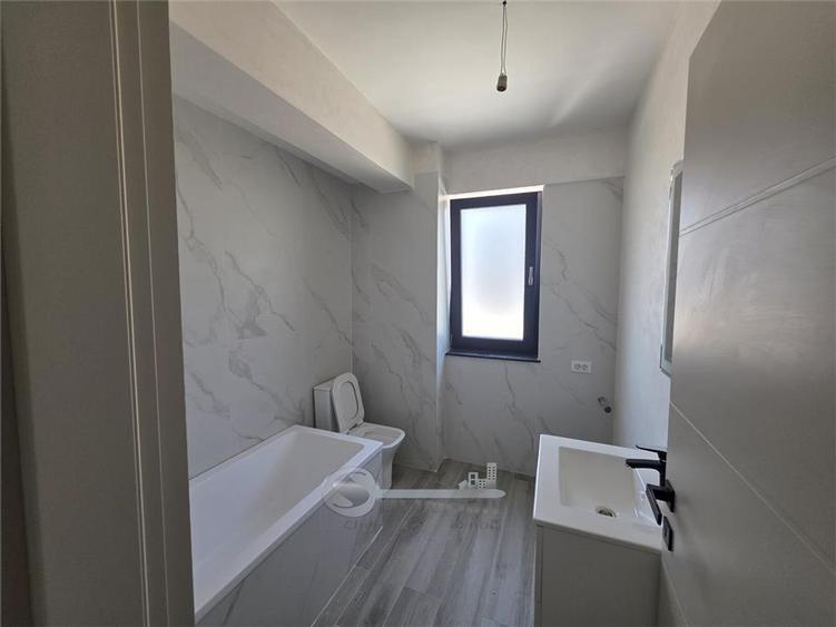 Apartament cu 2 camere decomandat în Aeroport