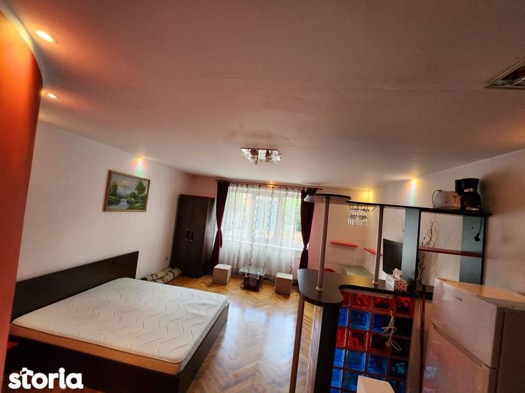 Garsonieră, mobilată în 15 Noiembrie