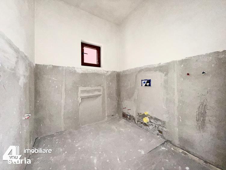 Casa noua din 2025 semifinisata, Curtici cartier nou, teren 500 mp - 4