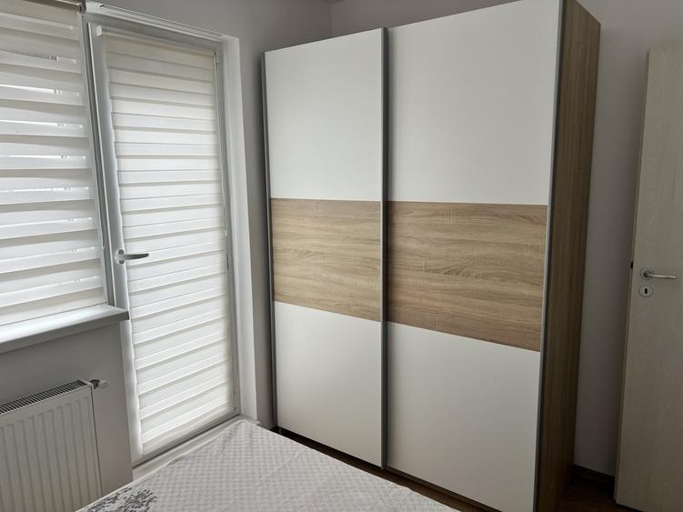 Apartament cu 2 camere nedecomandat, mobilat în Turnișor