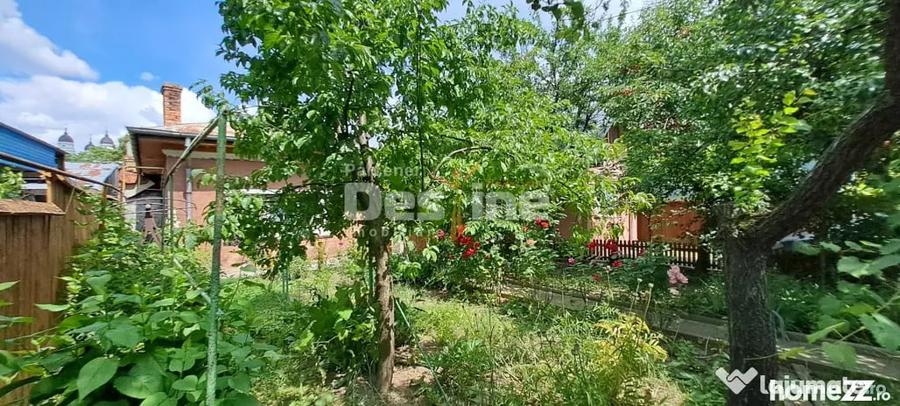 Casă cu 4 camere cu Teren 366 Mp în Central
