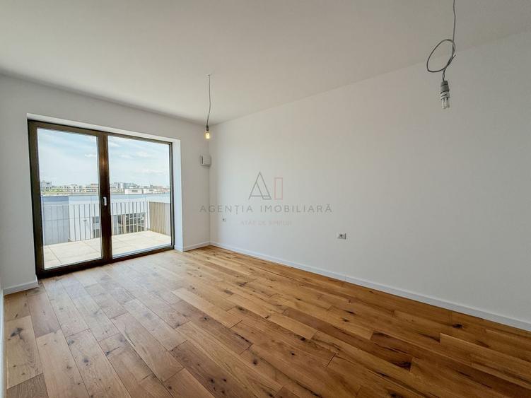 Apartament cu 2 camere semidecomandat în Sisești