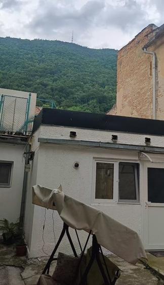 Apartament cu 2 camere nedecomandat, mobilat în Centrul Istoric